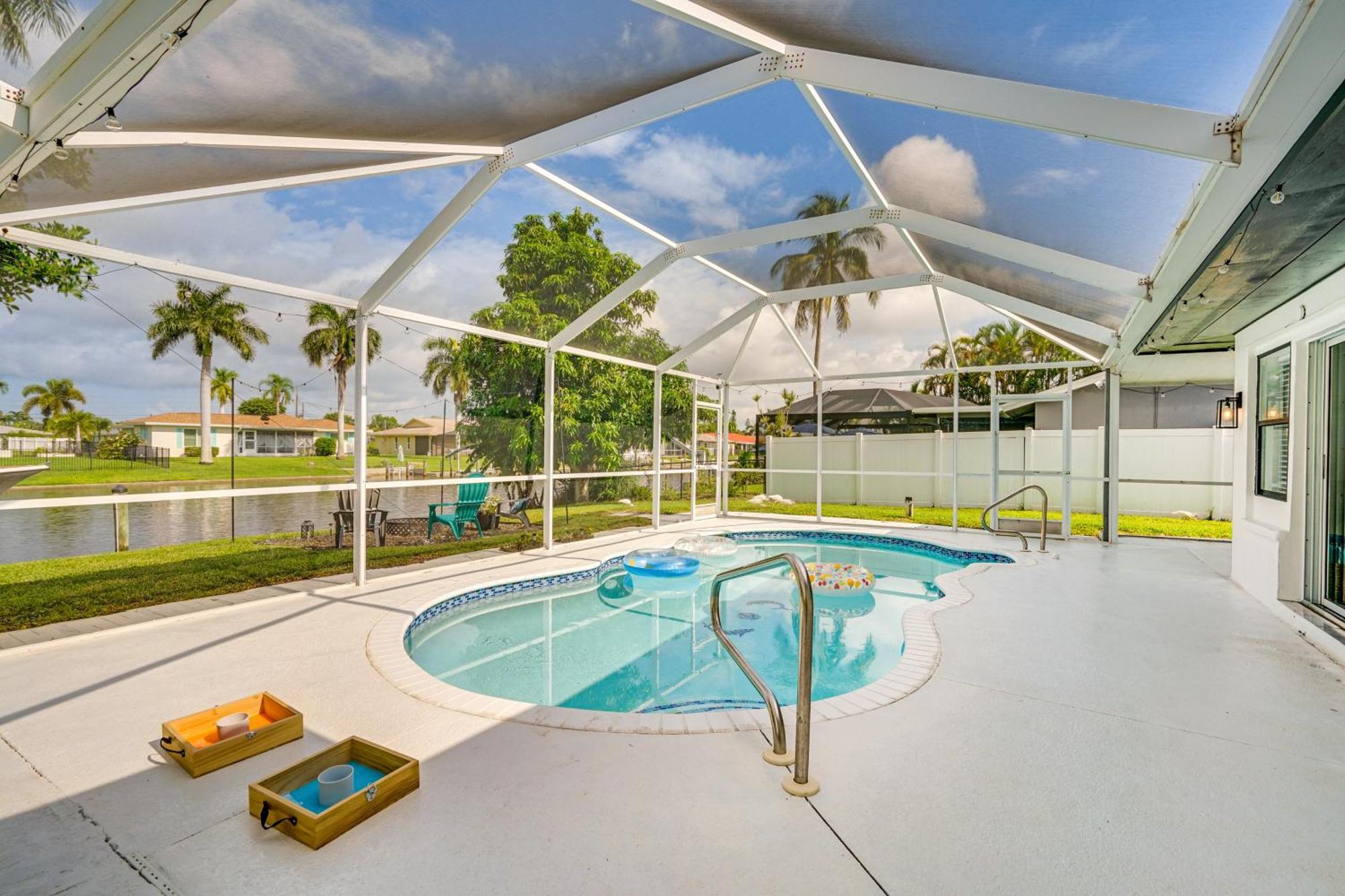 Canal-Front Getaway With Grill In Cape Coral! Villa Exterior photo